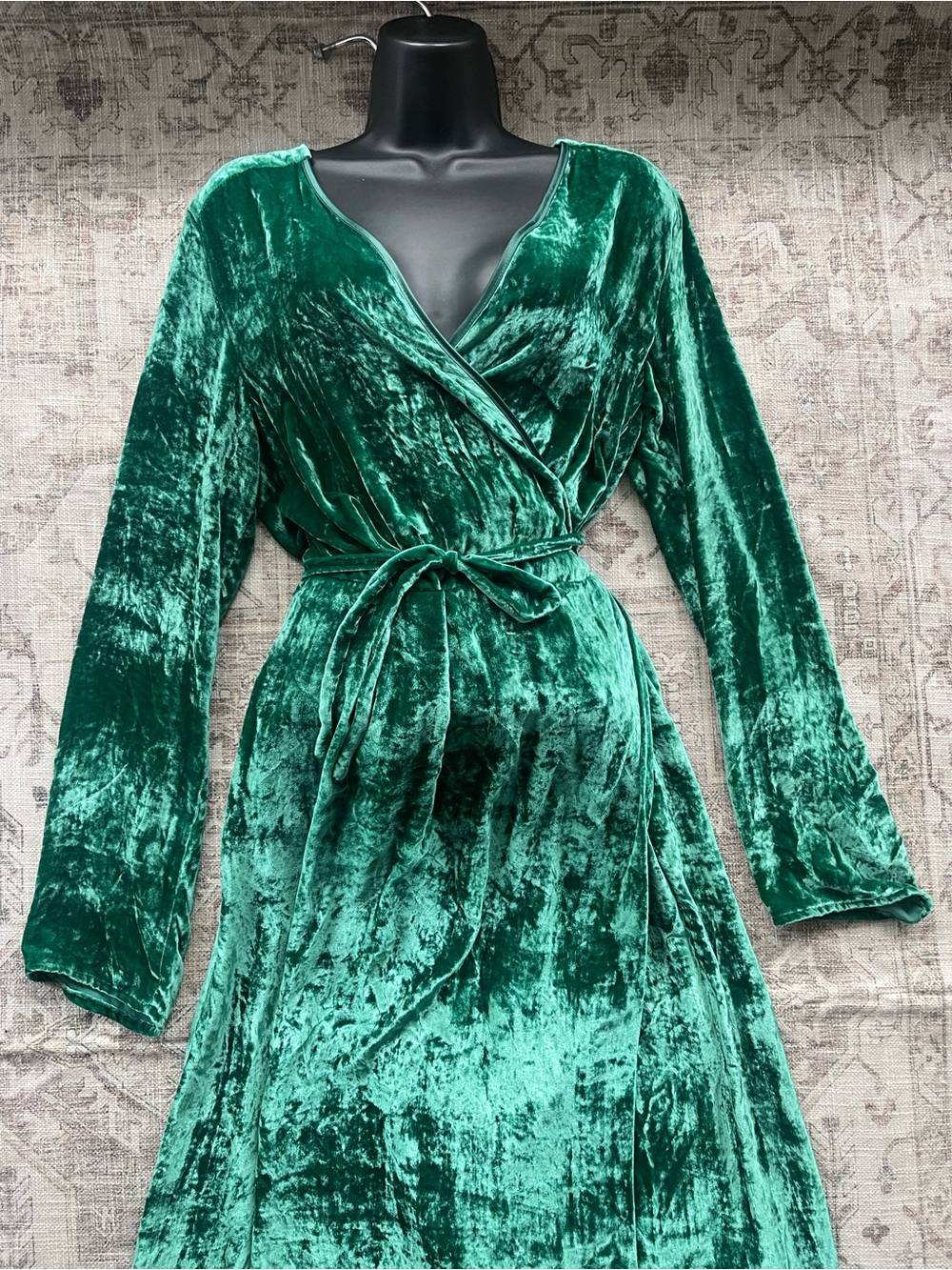 Emerald Velvet Wrap Dress with Tie Waist - Picture 8 of 8
